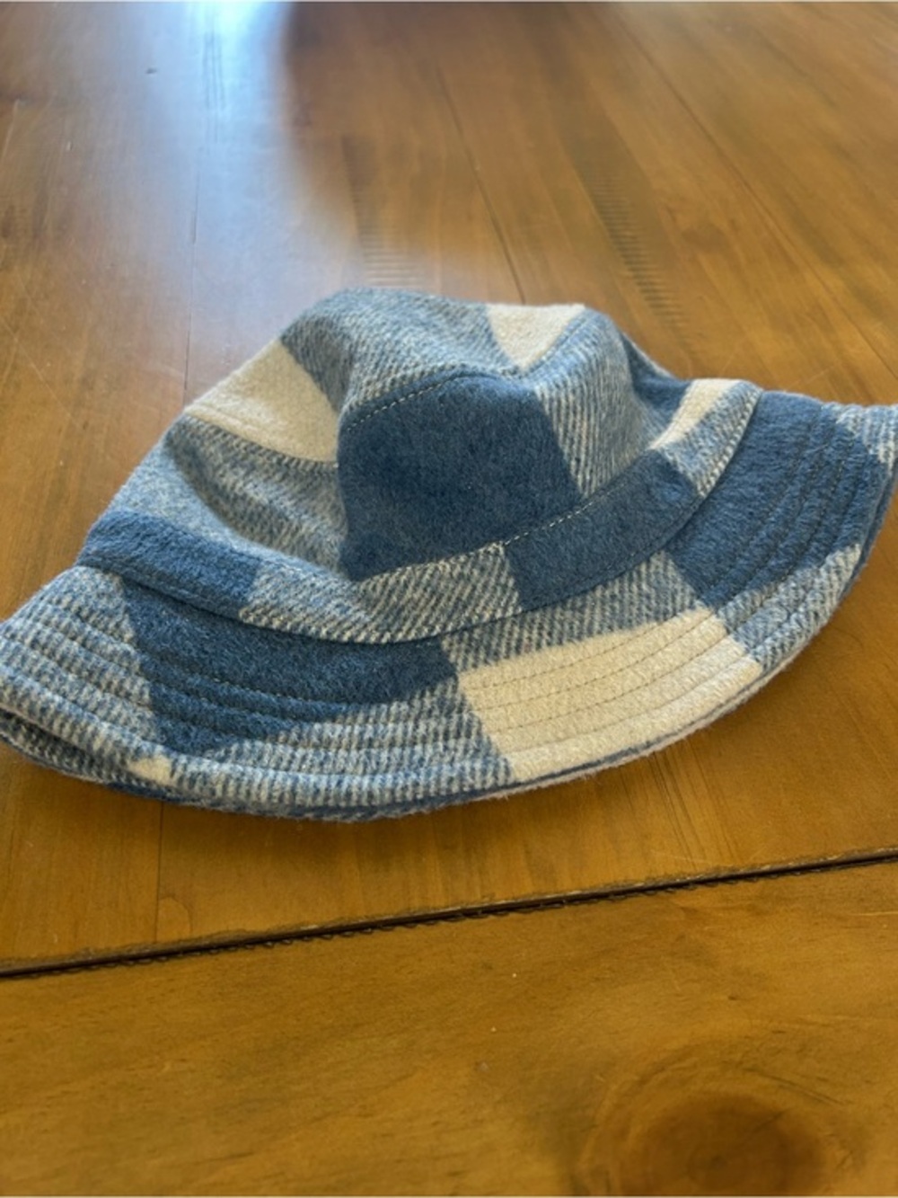 NWT AEO Blue Plaid Bucket Hat - Soft Cozy Winter Hat